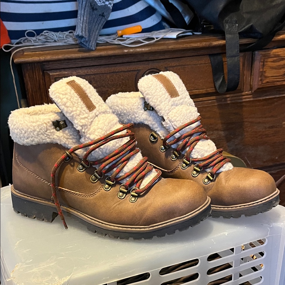 Brown Faux Fur Lined Lace-Up Boots